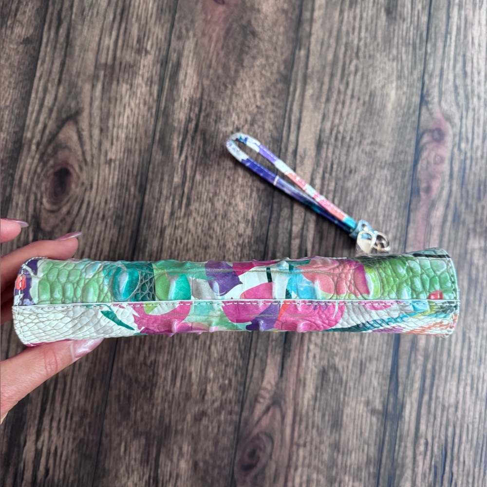 NWOT Brahmin Daisy Daylily Melbourne Leather Wristlet Clutch - Picture 11 of 14